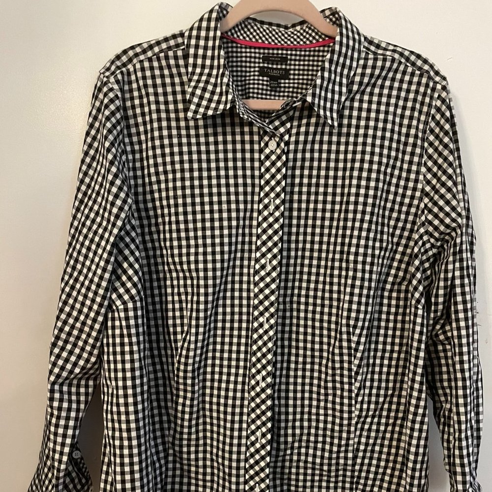 Black and white gingham button up